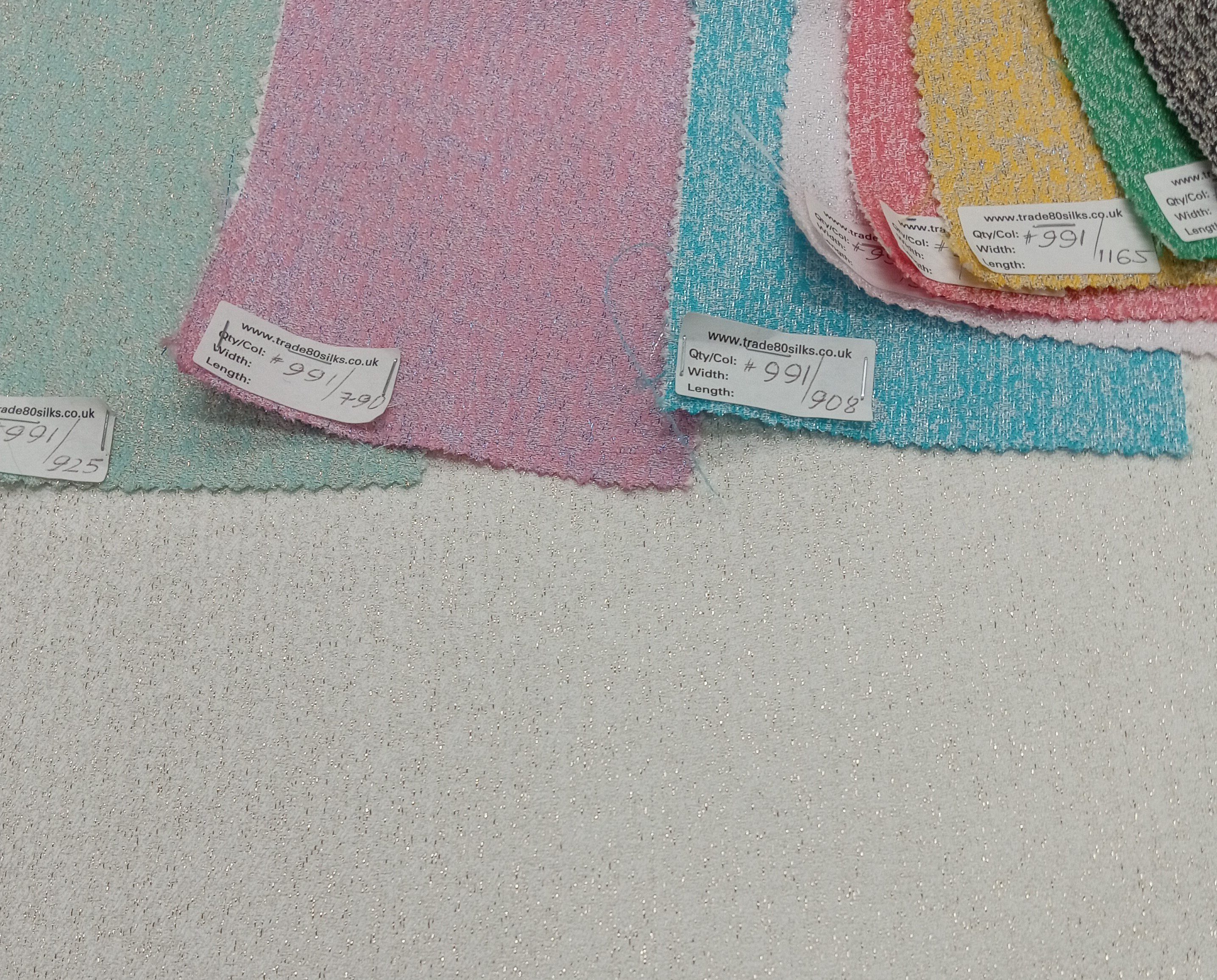 Iris Lurex Jacquard – #991 - Poly 93% + PA 3% + PM 4% - 11 Cols