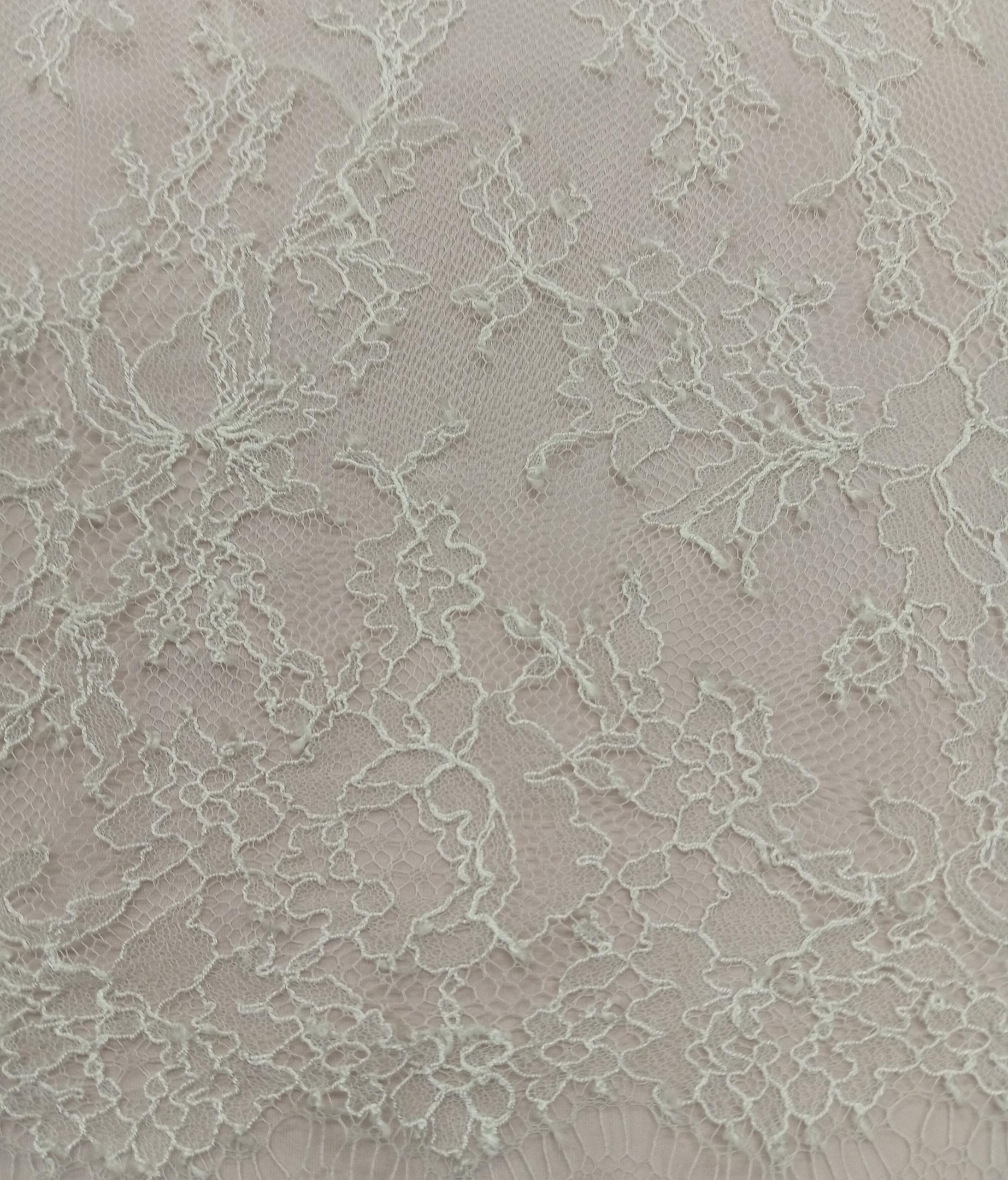 French Lace - Lace DL 1 - Visc 60% + PA 40% - 2 cols