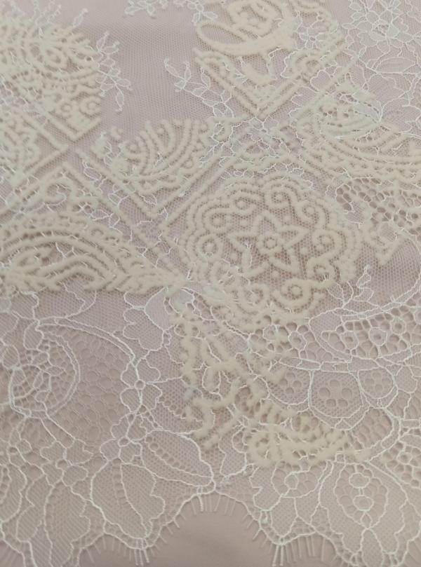 Flock Embroidered Tulle - Lace GL 5 - PA 100% - 1 Col