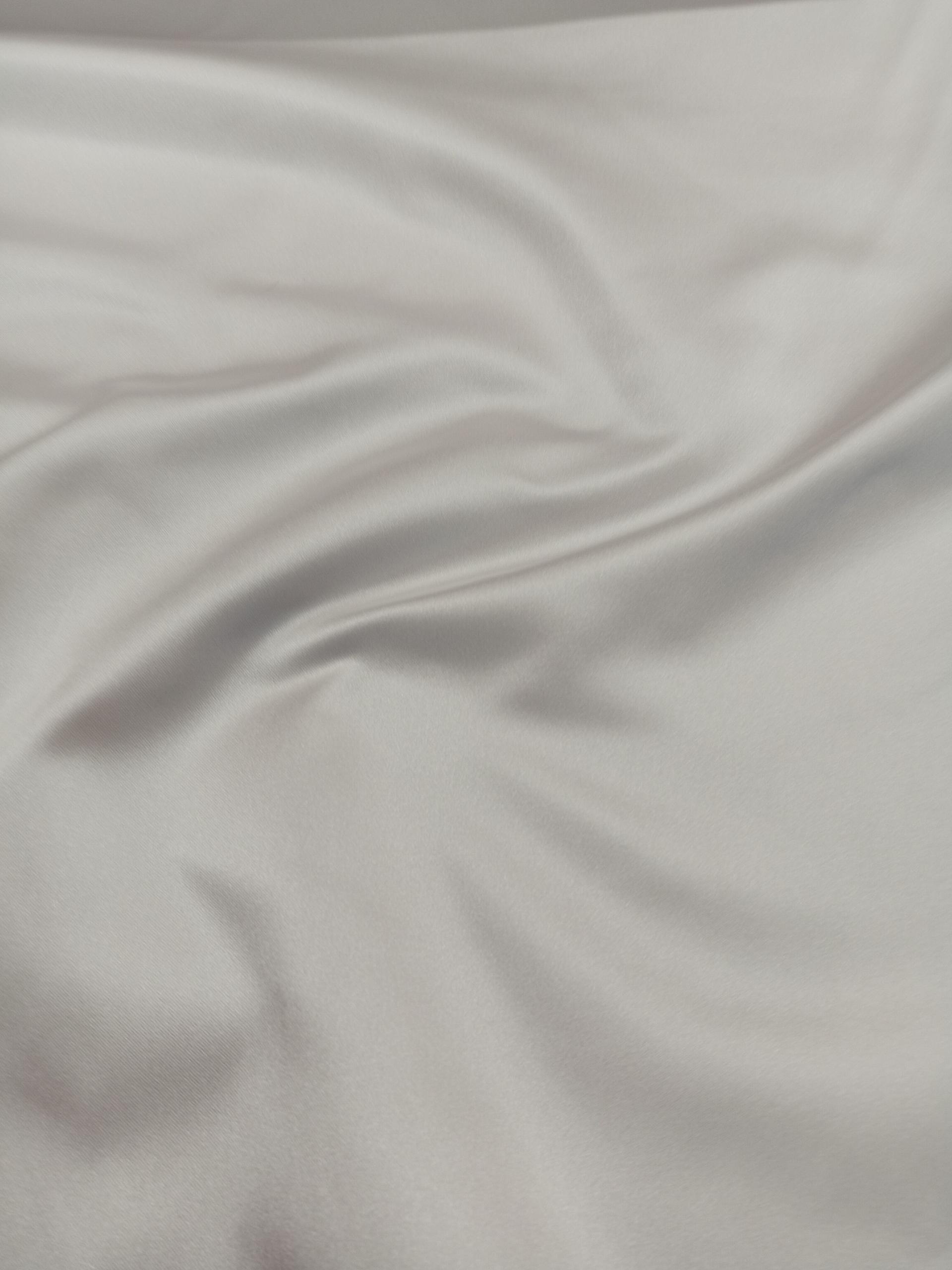 Diamond Duchess Satin - #310 - Poly 100% - 1 col - Duchess Satins