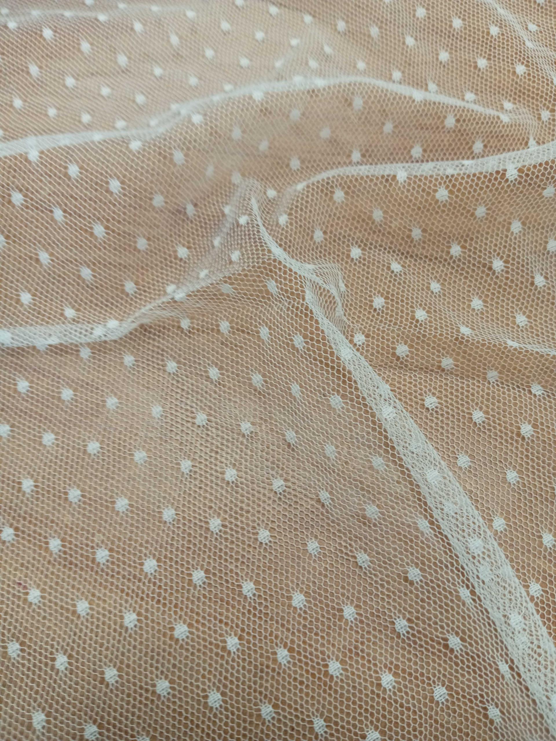 Soft Tulle Woven Dots – #887 - Polyamide 100% - 1 col