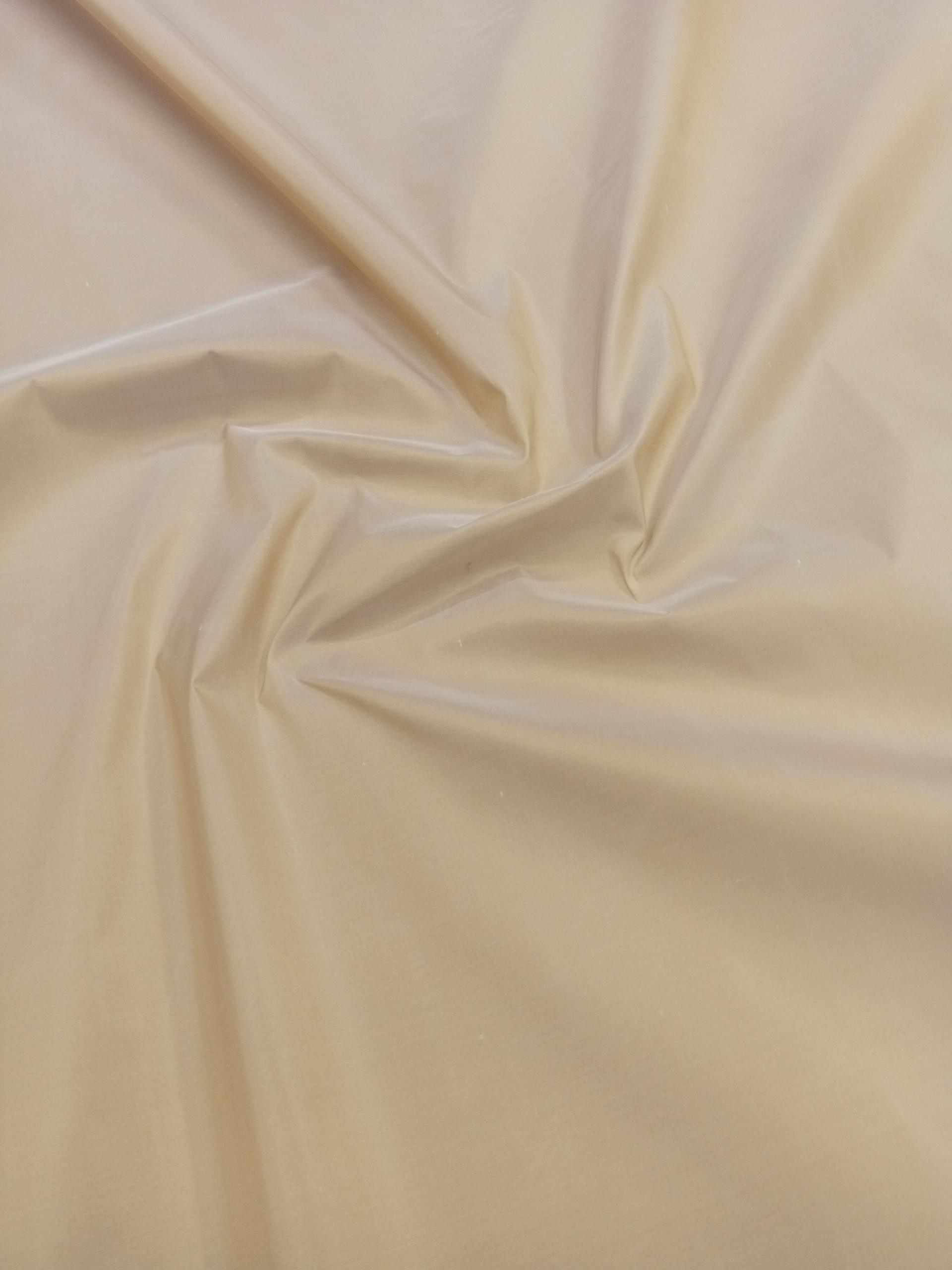 Dlx Supreme Silk - #930- Silk 100% - 17 cols - Silk Taffeta & Dupion